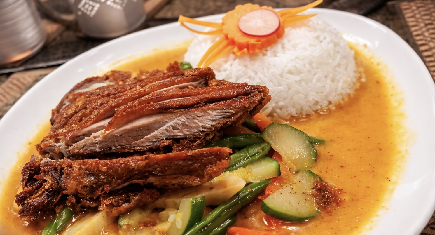 Crispy Ente mit gelbem Curry